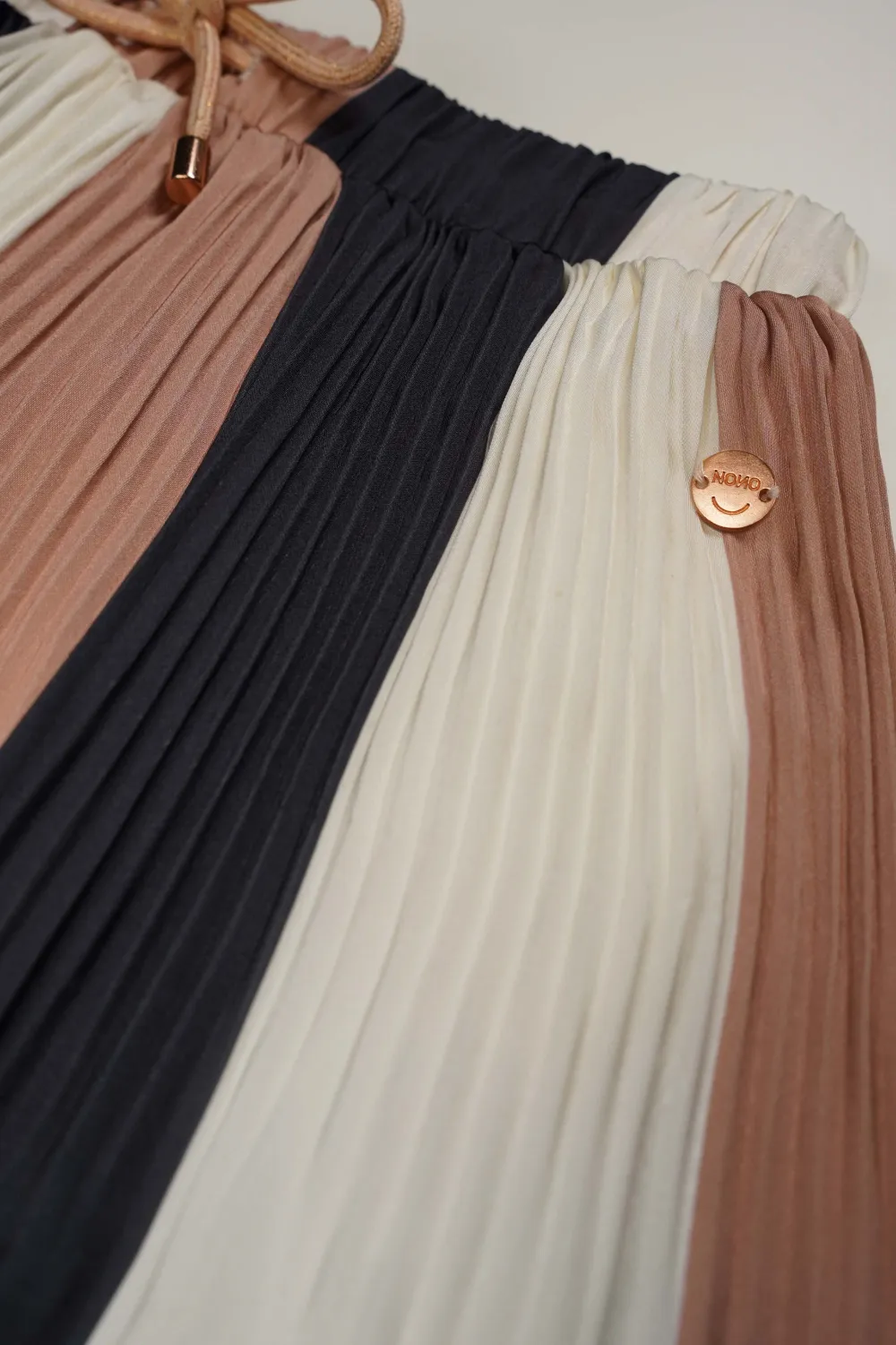 Nono Mädchen Rock Plissee gestreift Nena light gold