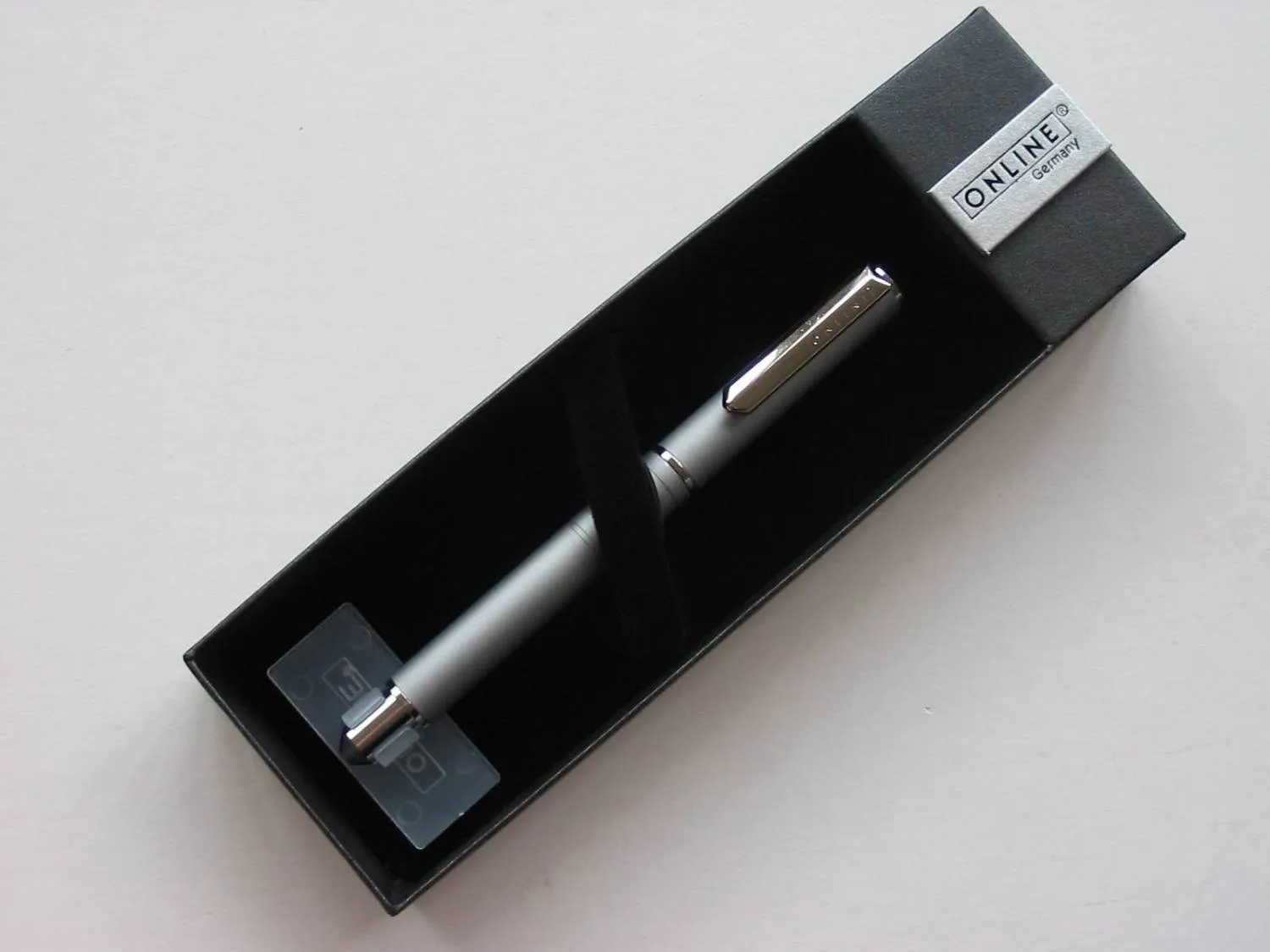 ONLINE F&uuml;ller F&uuml;llhalter TRIENNALE silber