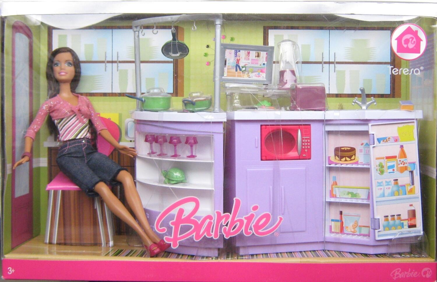 Barbie Puppe Teresa und K&uuml;che