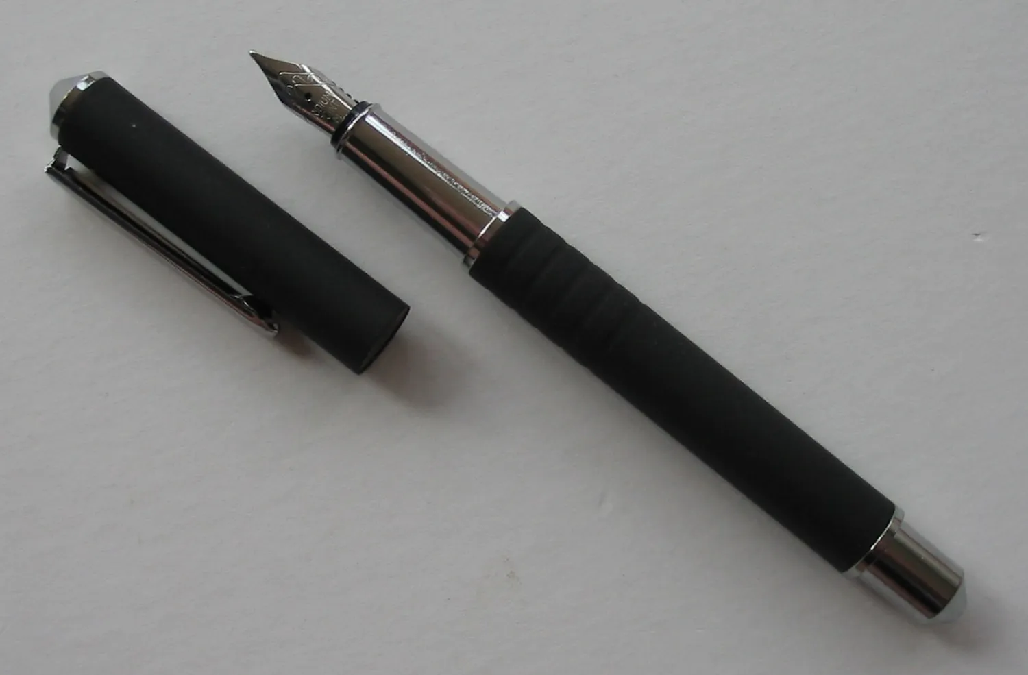 ONLINE Füller Füllhalter Triennale schwarz