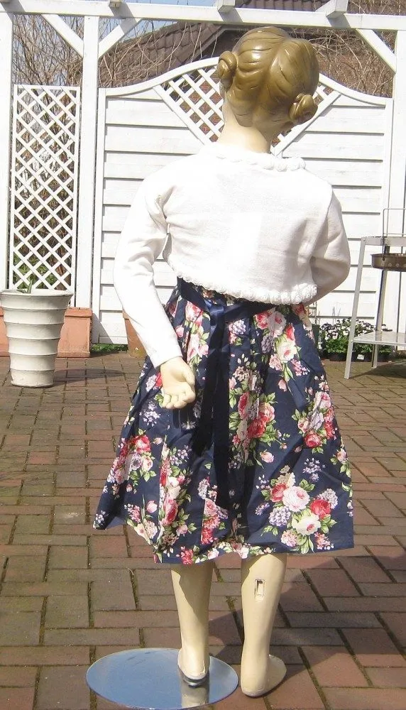 KINDERIT Blumenkind Mädchenkleid festlich Blumenmeer