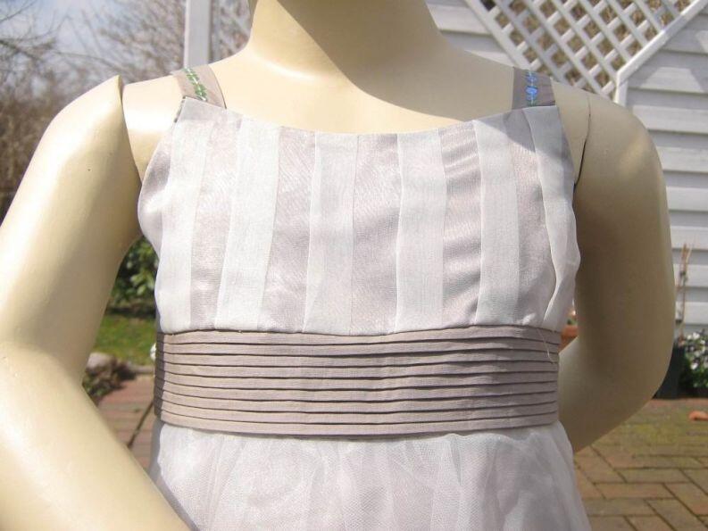 Blumenkind Mädchen Kleid festlich Kira